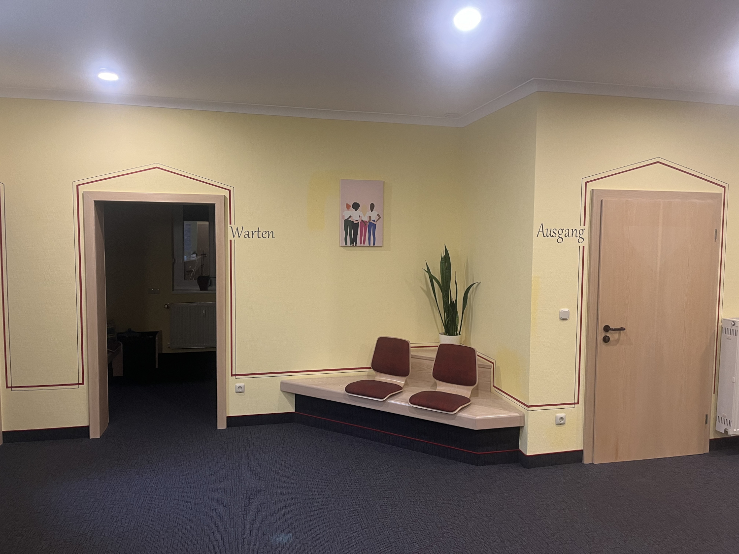 IMG 4857 re. Eingangsture